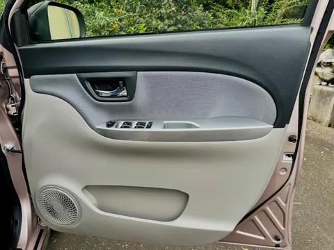 Toyota Pixis Joy