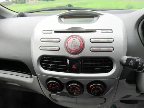 Mitsubishi I
