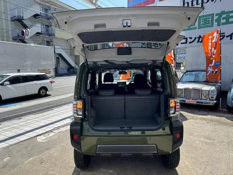 Daihatsu Taft