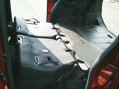 Toyota Pixis Mega