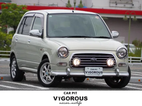 Daihatsu Mira Gino