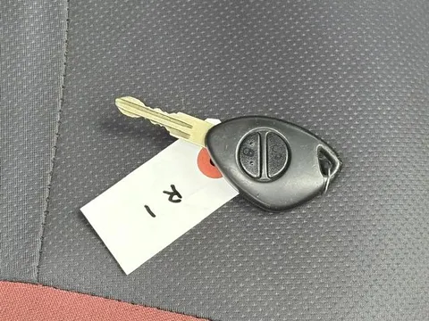 Subaru R1