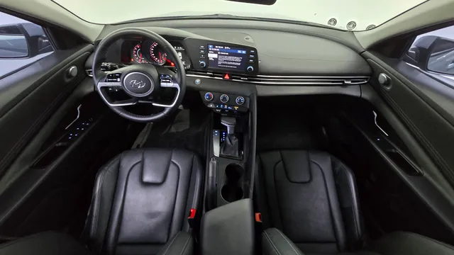 Hyundai Elantra (Avante)