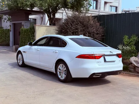 Jaguar XFL