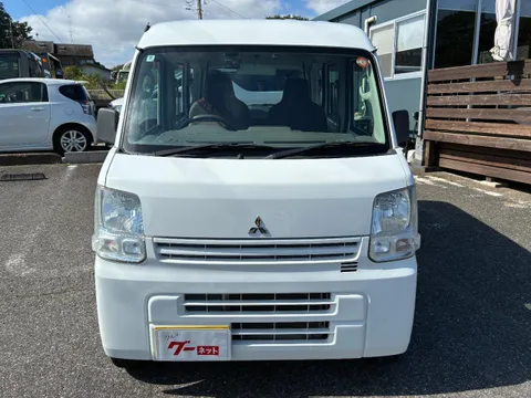 Mitsubishi Minicab Van