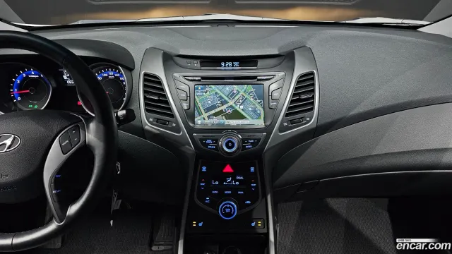 Hyundai Elantra (Avante)