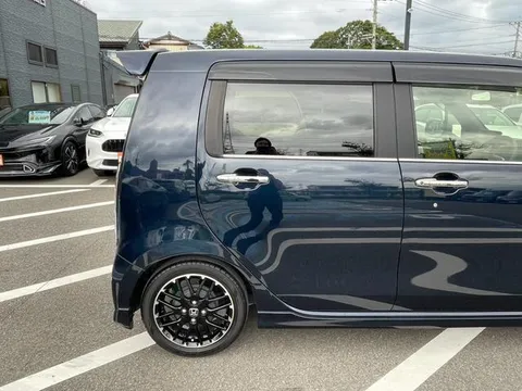 Honda N-WGN Custom