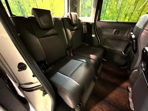 Suzuki Spacia Custom