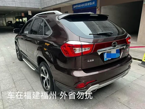 BYD S7