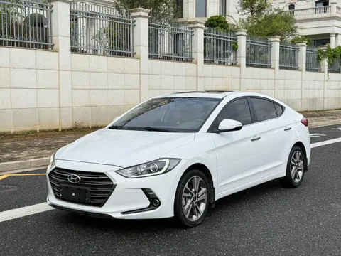 Hyundai Elantra (Avante)