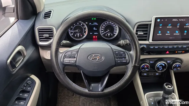 Hyundai Venue