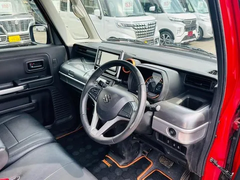 Suzuki Spacia Gear