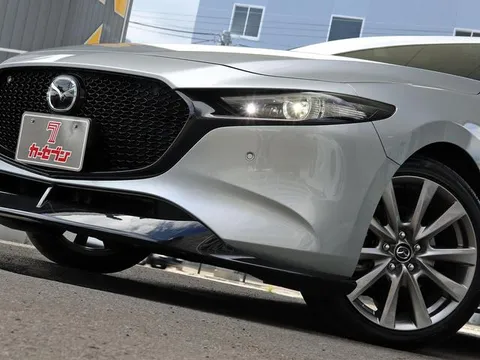 Mazda MAZDA3 Fastback