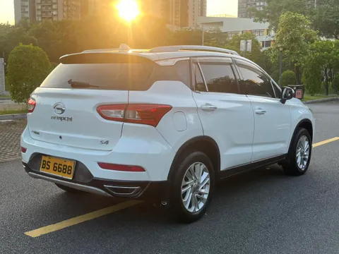 Gac GS4