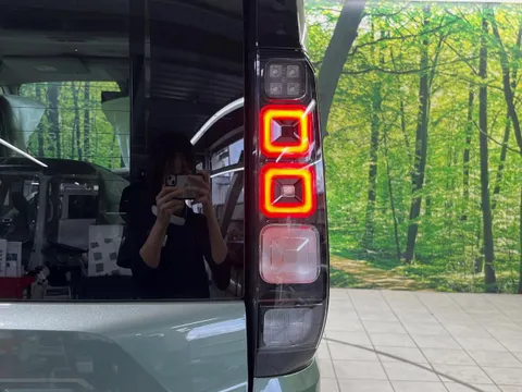Mitsubishi Delica Mini