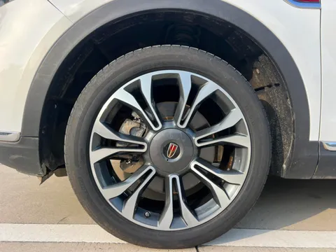 Hongqi HS5