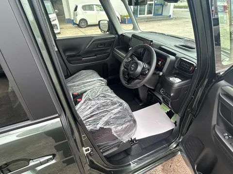 Suzuki Spacia Gear