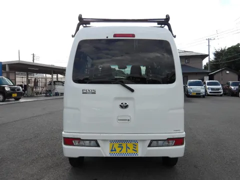 Toyota Pixis Van
