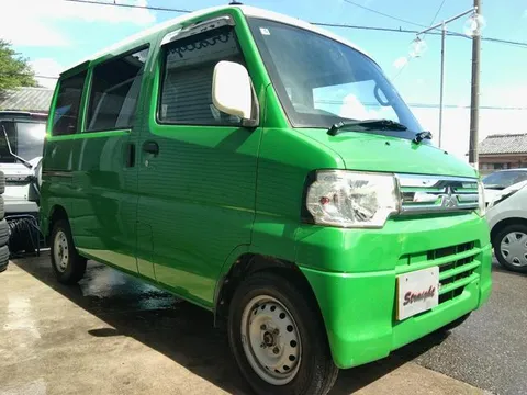 Mitsubishi Minicab Van