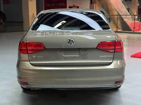 Volkswagen Sagitar