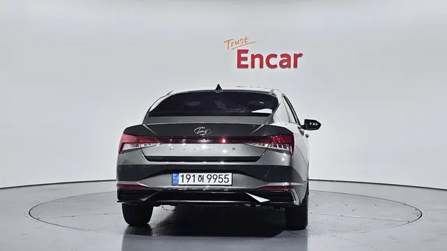Hyundai Elantra (Avante)