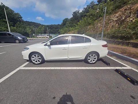 Renault SM3