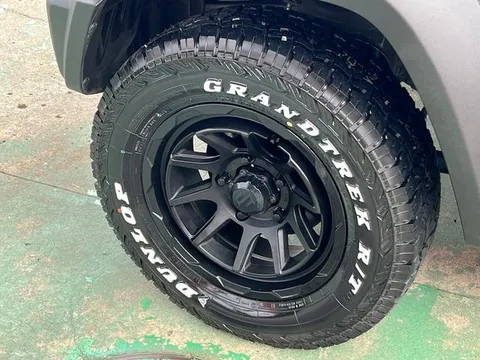 Suzuki Jimny Sierra