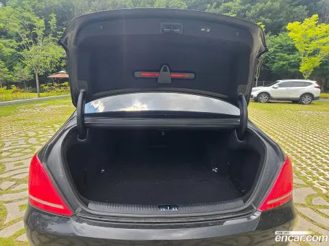 Genesis G90 (EQ900)
