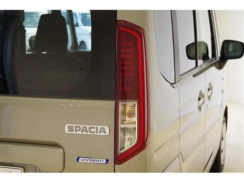 Suzuki Spacia
