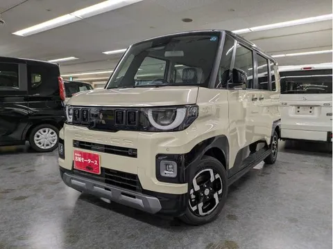 Mitsubishi Delica Mini