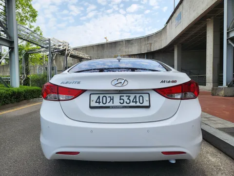 Hyundai Elantra (Avante)