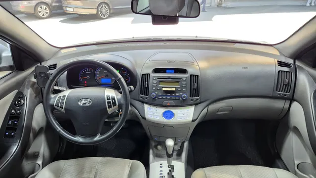 Hyundai Elantra (Avante)