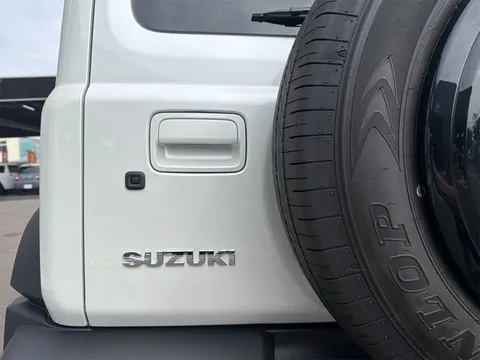 Suzuki Jimny Sierra