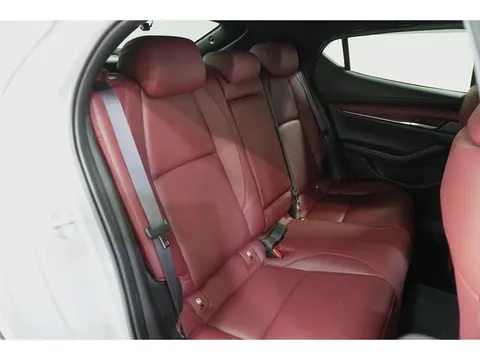 Mazda MAZDA3 Fastback