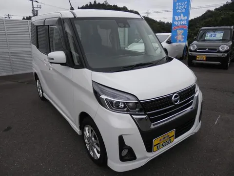 Nissan Dayz Roox