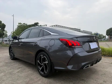MG MG5