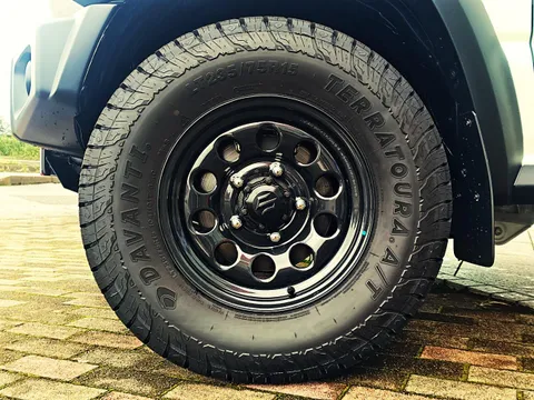 Suzuki Jimny Sierra