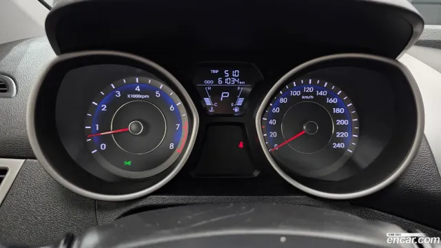 Hyundai Elantra (Avante)