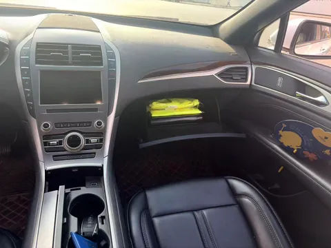 Lincoln MKZ