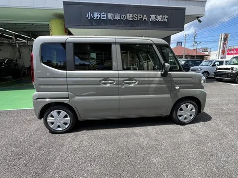 Suzuki Spacia