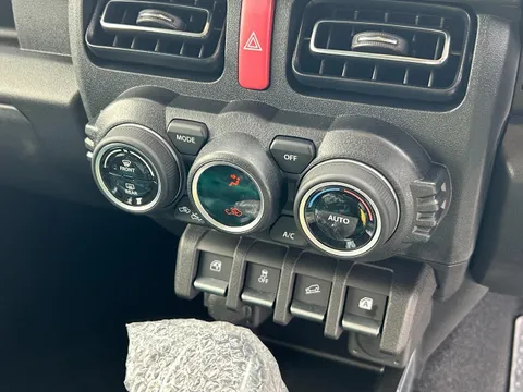 Suzuki Jimny Nomade