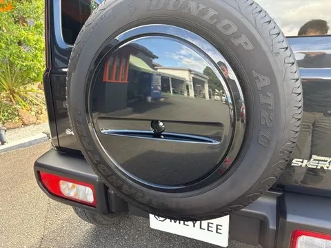 Suzuki Jimny Sierra