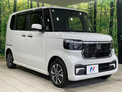Honda N-BOX Custom