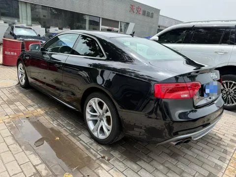 Audi S5