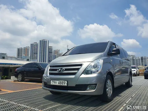 Hyundai Grand Starex