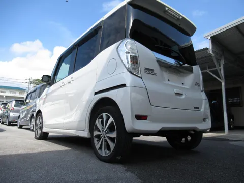 Nissan Dayz Roox