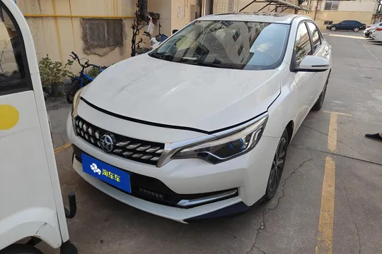 Venucia D60