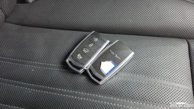 Genesis G90 (EQ900)