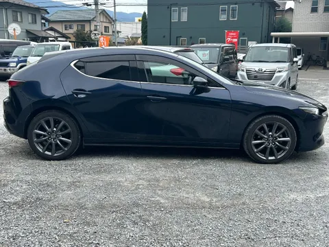 Mazda MAZDA3 Fastback