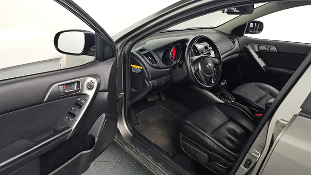 Kia Cerato (Forte)